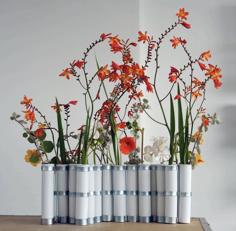 April, vase in porcelain, Tsé & Tsé associées